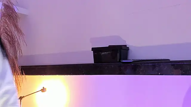 EmmaBlossom online show from December 3, 2025, 7:35 pm