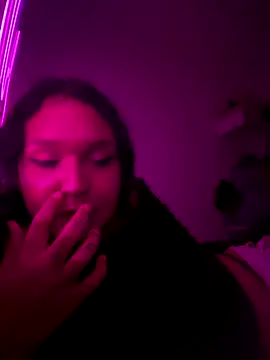 Snapshot of ellatransgirl chatting on October 26, 2025, 7:42 am ellatransgirl online show from October 26, 2025, 7:42 am