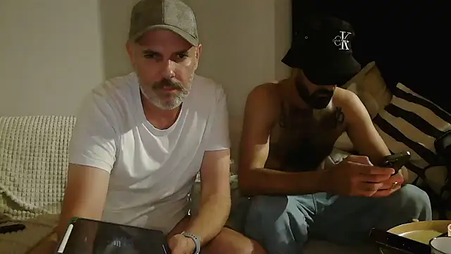 Young Arab and Gay Daddy online show from October 7, 2025, 7:04 pm