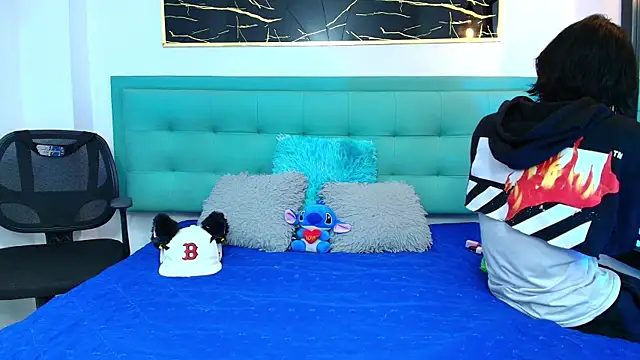 Lovers 21 online show from October 12, 2025, 5:09 am