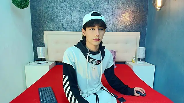 Lovers 21 online show from October 9, 2025, 8:42 pm