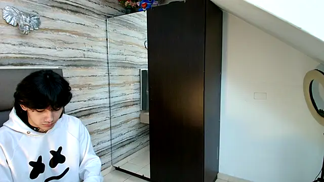 Lovers 21 online show from November 25, 2025, 1:39 am