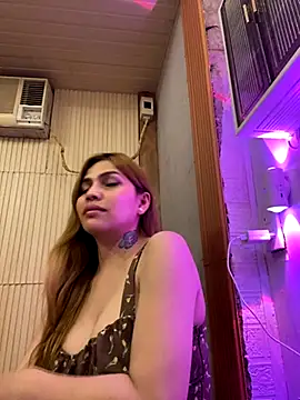 Snapshot of MissFlammarah chatting on November 21, 2025, 2:16 pm MissFlammarah online show from November 21, 2025, 2:16 pm