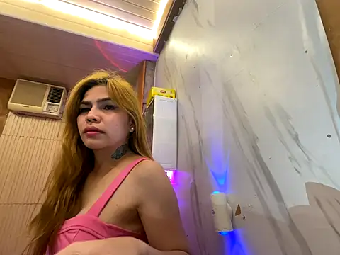 Snapshot of MissFlammarah chatting on November 19, 2025, 2:44 am MissFlammarah online show from November 19, 2025, 2:44 am