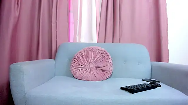 Snapshot of royal_fantasy chatting on October 1, 2025, 7:51 pm royal fantasy online show from October 1, 2025, 7:51 pm