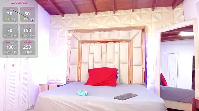 Sarah Adamss online show from March 23, 2026, 12:38 pm