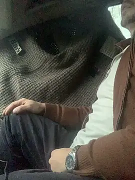 Snapshot of CerveniXXL chatting on November 16, 2025, 7:35 am CerveniXXL online show from November 16, 2025, 7:35 am