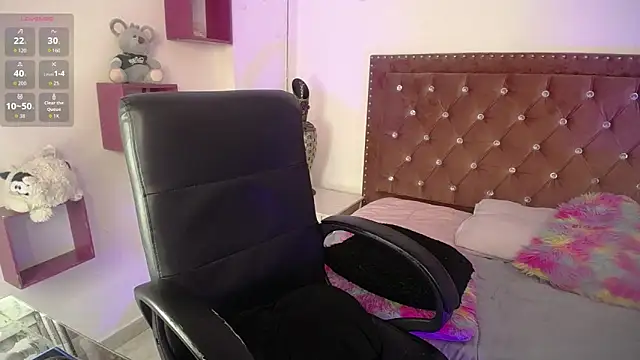 valeriamontex online show from November 7, 2025, 9:08 pm