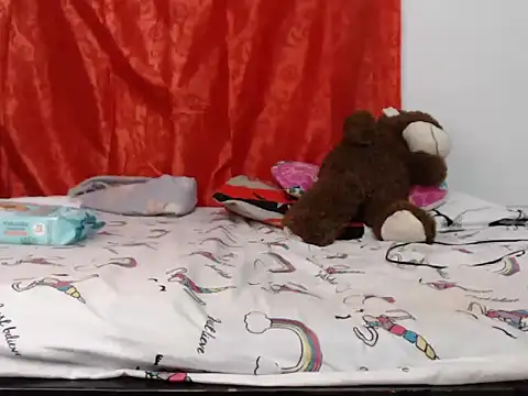 Emily dirty0201 online show from October 28, 2025, 8:08 pm