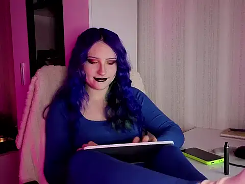 violet-siren-x online show from April 3, 2026, 10:11 am