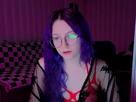 violet-siren-x online show from May 28, 2026, 5:52 pm