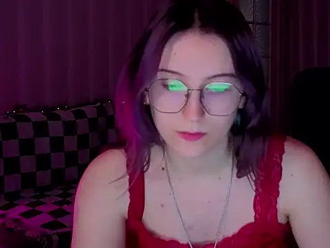 violet-siren-x online show from May 14, 2026, 9:50 am