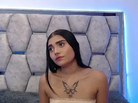 AnalyMilles online show from October 23, 2025, 8:51 pm