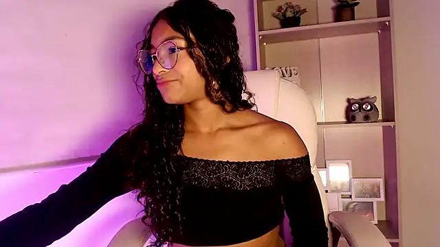 SashaBowei online show from February 7, 2026, 2:52 am