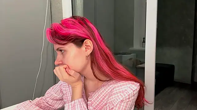 FawnDubler online show from September 26, 2025, 5:20 pm