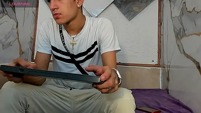 Stiben boy online show from October 9, 2025, 7:03 pm