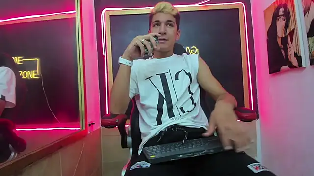 Stiben boy online show from October 2, 2025, 7:06 pm