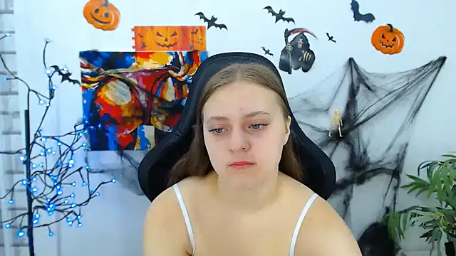 ArinaBelle online show from October 23, 2025, 2:43 am