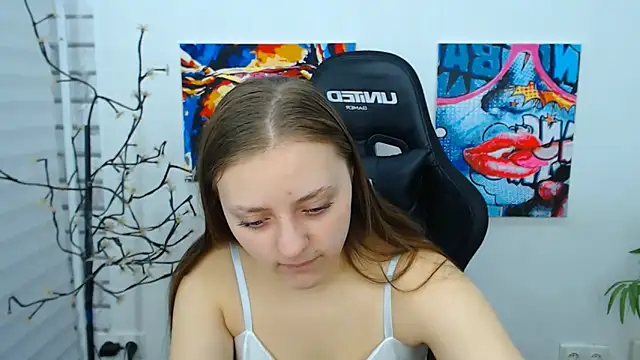 ArinaBelle online show from November 17, 2025, 1:09 am