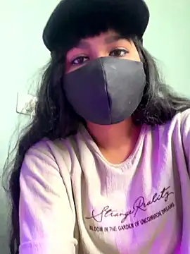 Lisa afreen online show from October 9, 2025, 3:29 am