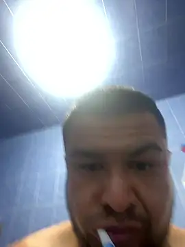 Sk3m veryhot online show from January 9, 2026, 2:24 pm