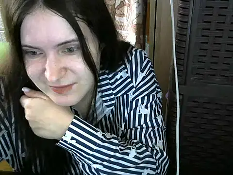 Snapshot of Jarivane chatting on February 9, 2026, 11:19 am Jarivane online show from February 9, 2026, 11:19 am