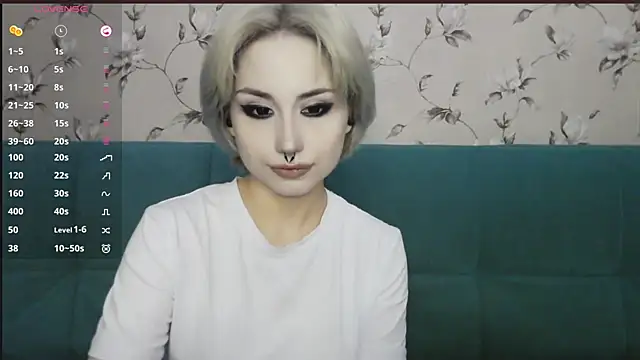 LeisaHopperstad online show from July 3, 2026, 9:38 am