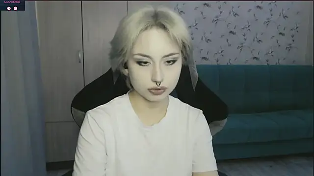 LeisaHopperstad online show from June 30, 2026, 3:34 pm