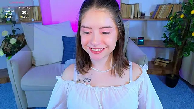  Amelia Shine  online show from November 12, 2025, 1:43 am