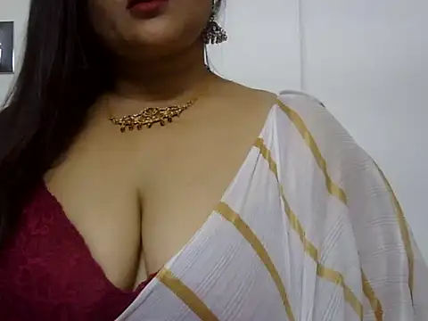 aarohee9 online show from April 10, 2026, 6:48 pm