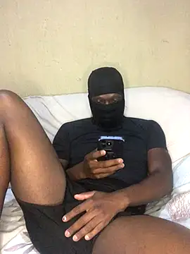 Snapshot of Swazibigmachine chatting on December 14, 2025, 4:01 pm Swazibigmachine online show from December 14, 2025, 4:01 pm