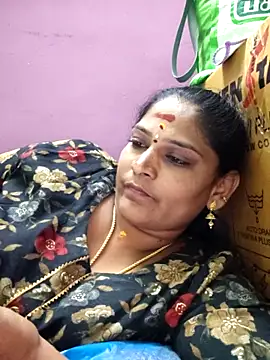 navyasree143 online show from October 1, 2025, 3:16 pm