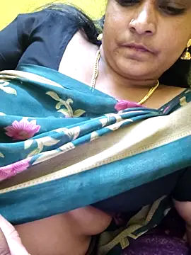 navyasree143 online show from October 22, 2025, 4:39 pm