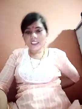 Sapna  wq1 online show from October 8, 2025, 9:04 pm