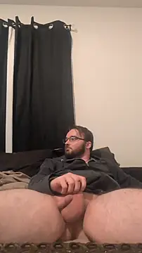 bear8t online show from October 31, 2025, 10:56 am