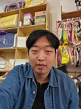 Snapshot of inkwon21 chatting on October 13, 2025, 2:35 am inkwon21 online show from October 13, 2025, 2:35 am