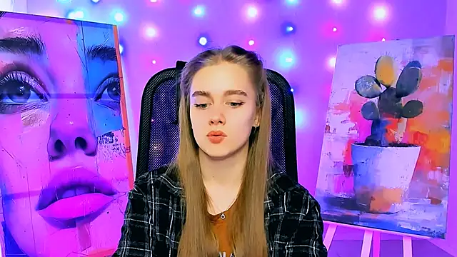 Snapshot of JuneWoods chatting on February 11, 2026, 6:57 am JuneWoods online show from February 11, 2026, 6:57 am