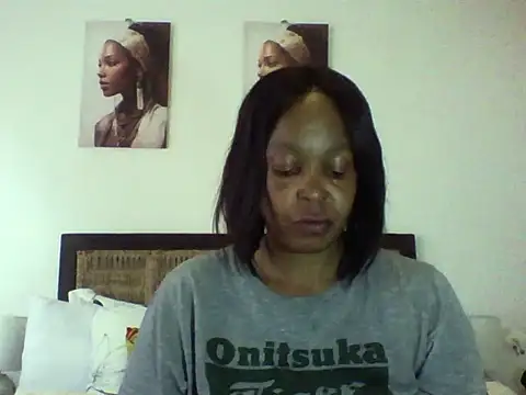 Snapshot of Blacksashaxx chatting on November 5, 2025, 11:13 am Blacksashaxx online show from November 5, 2025, 11:13 am