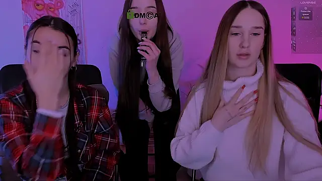 Snapshot of leslie_bird chatting on January 19, 2026, 9:46 am leslie bird online show from January 19, 2026, 9:46 am