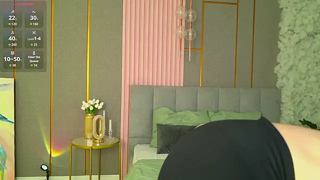 GabiBatista online show from April 15, 2026, 5:13 am