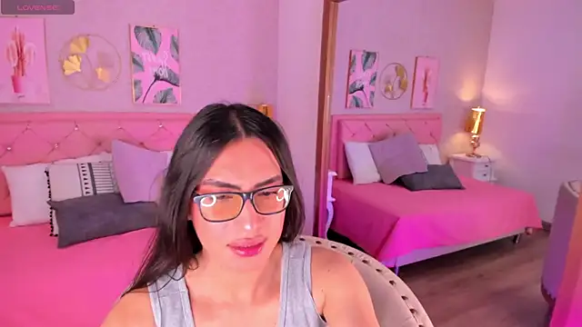 cherrylady 02 online show from April 23, 2026, 12:40 pm