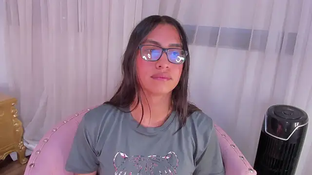 cherrylady 02 online show from February 14, 2026, 1:17 am