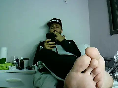 Snapshot of krerem chatting on October 25, 2025, 3:45 pm krerem online show from October 25, 2025, 3:45 pm