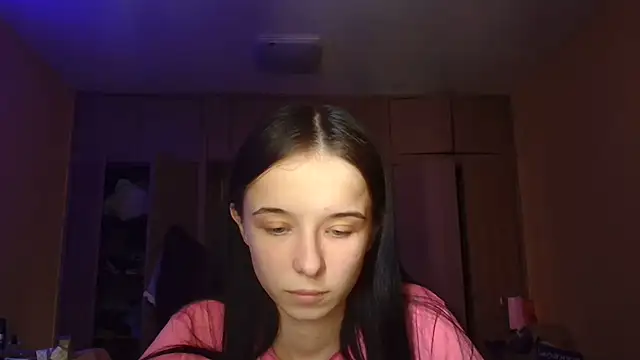 Emilia Light online show from June 6, 2026, 11:04 am