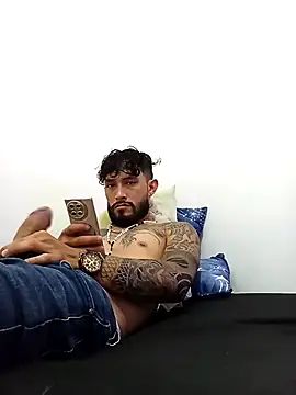 kingbickcockDn online show from November 25, 2025, 2:28 pm