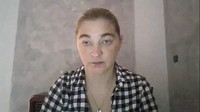 Snapshot of GoldenAngelMilf chatting on October 24, 2025, 7:18 am GoldenAngelMilf online show from October 24, 2025, 7:18 am