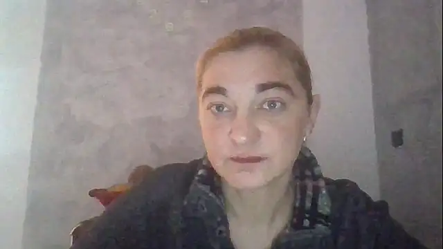 Snapshot of GoldenAngelMilf chatting on February 11, 2026, 11:43 am GoldenAngelMilf online show from February 11, 2026, 11:43 am