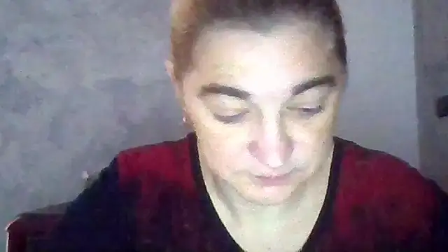 Snapshot of GoldenAngelMilf chatting on November 7, 2025, 6:51 am GoldenAngelMilf online show from November 7, 2025, 6:51 am