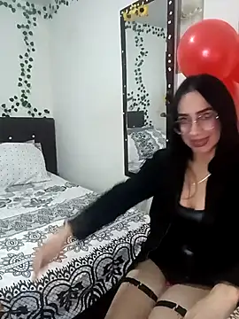 Snapshot of YaraDuartee chatting on February 22, 2026, 12:24 am YaraDuartee online show from February 22, 2026, 12:24 am