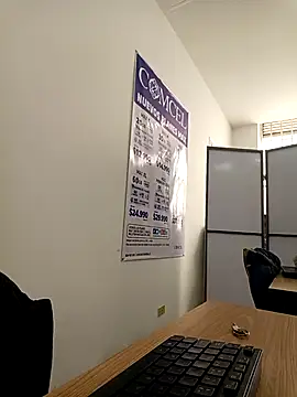 VANESSA  01 online show from November 27, 2025, 12:38 pm